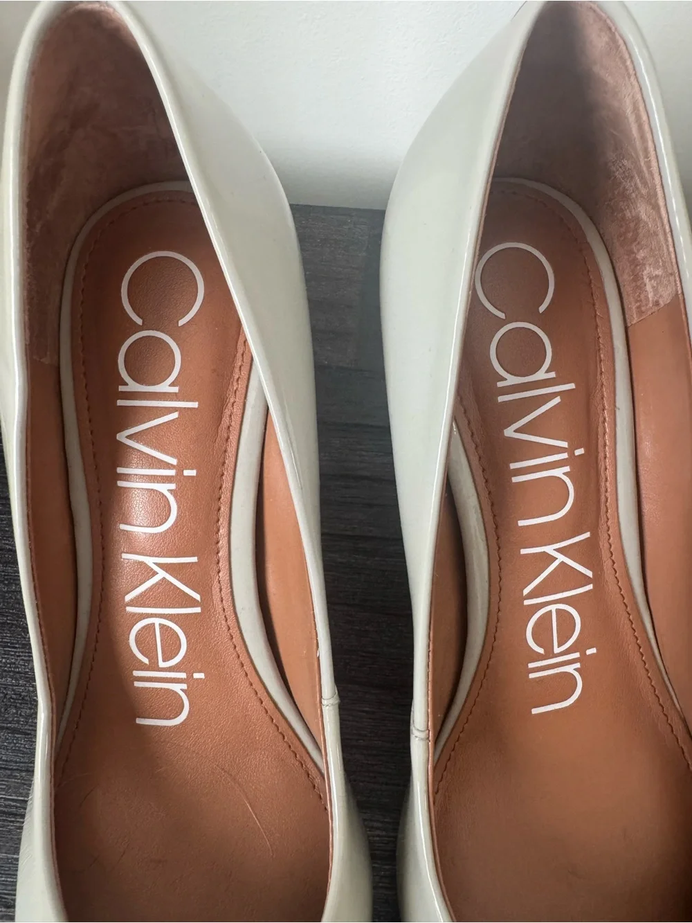Calvin Klein Pale Sage Gray Patent Pointed-Toe Stiletto Pumps 7.5